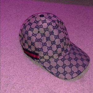 GUCCI hat